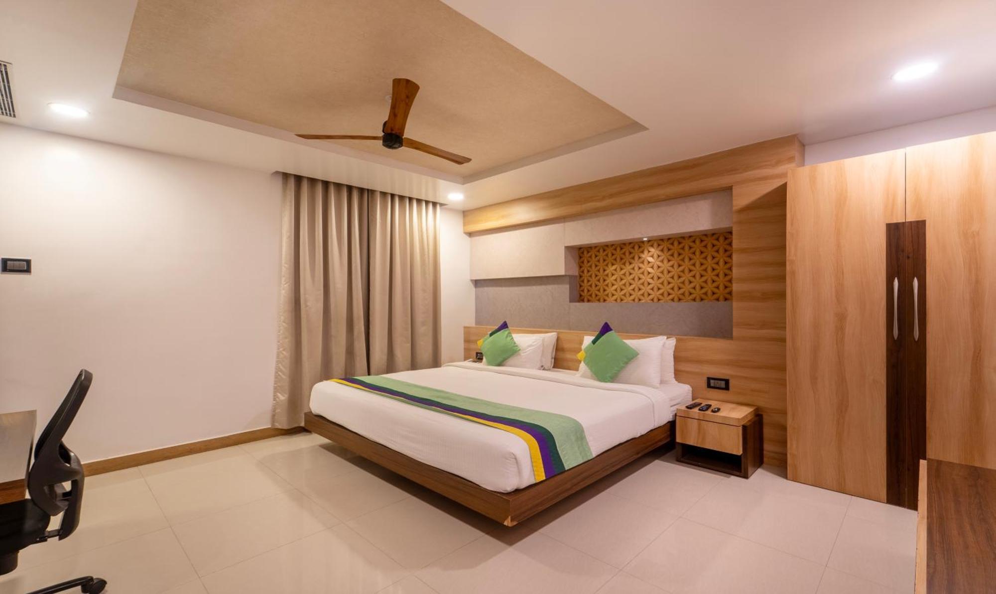 Treebo Golden Swan Pammal Hotel Chennai Exterior photo