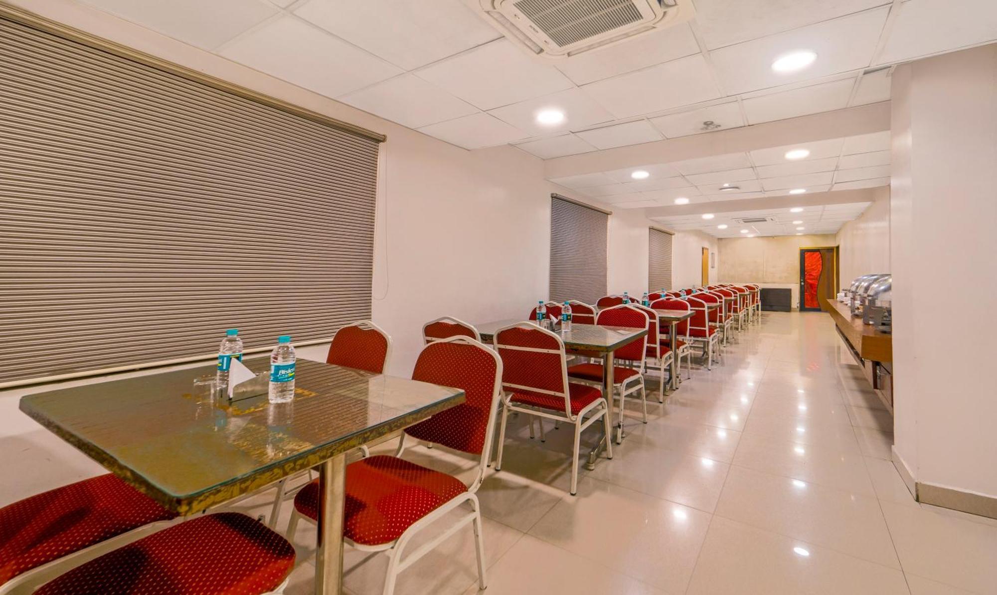 Treebo Golden Swan Pammal Hotel Chennai Exterior photo
