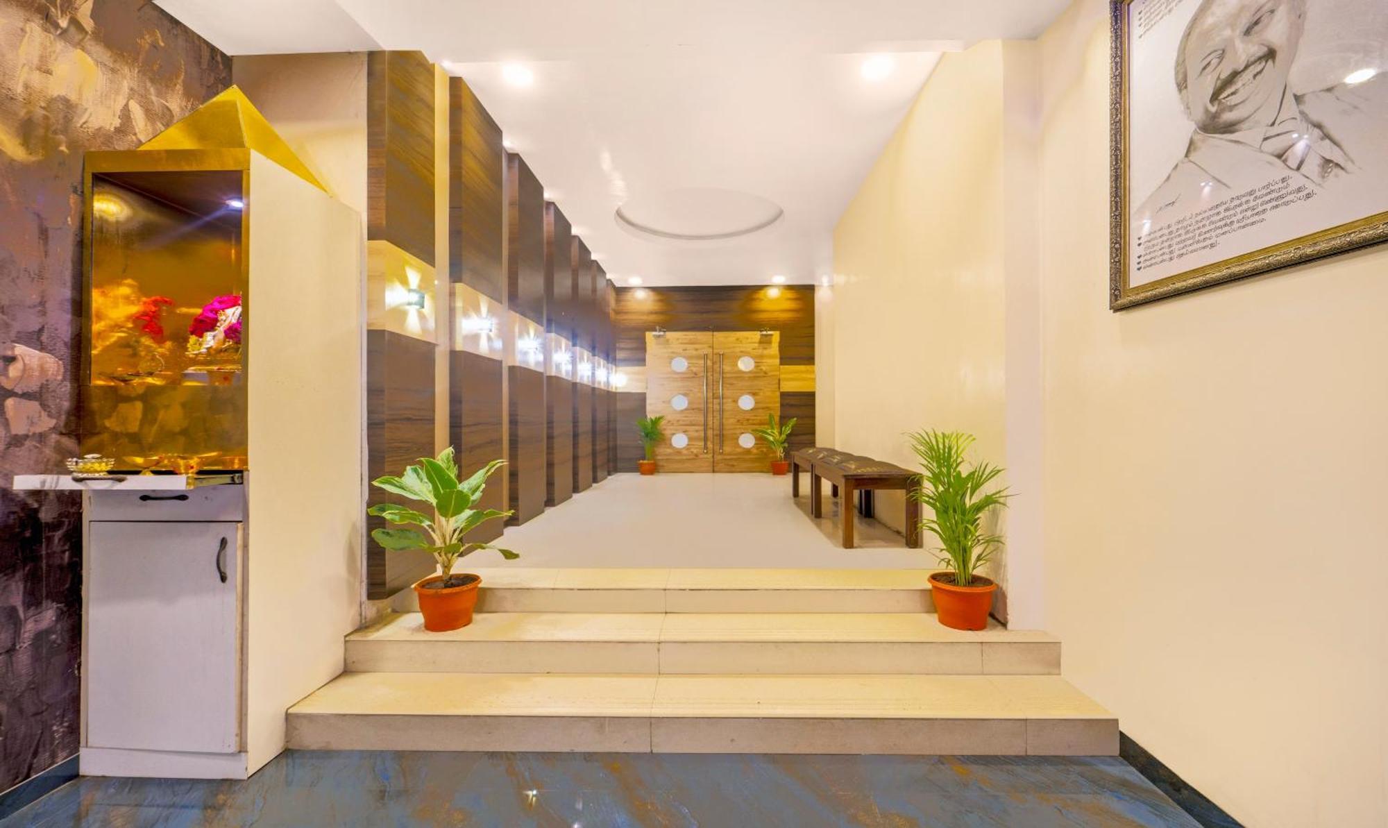 Treebo Golden Swan Pammal Hotel Chennai Exterior photo